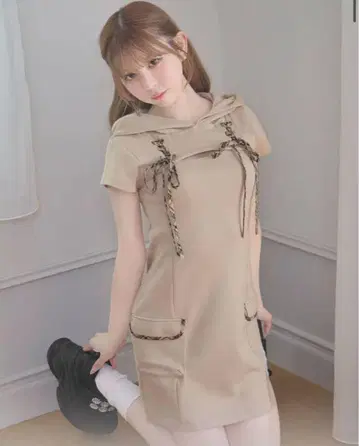 미셸 마카롱 레이스업 미니 원피스