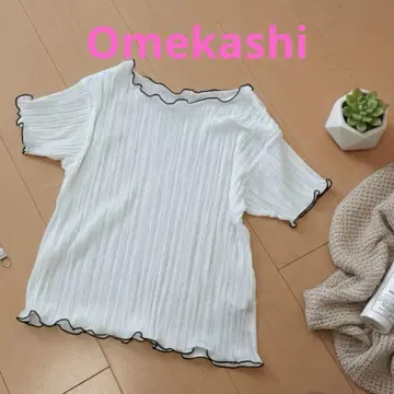 Omekashi 멜로우 플리츠 화이트 상의 F 사이즈 인기 비침