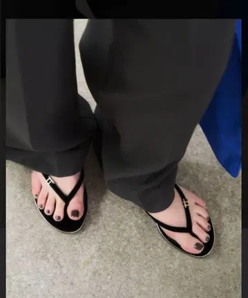 LE TALON 벨벳 플립플랍