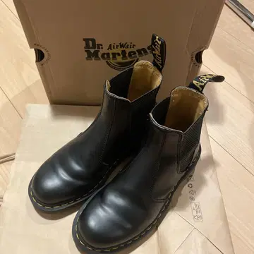 닥터 마틴 사이드 고어 부츠 블랙 US7