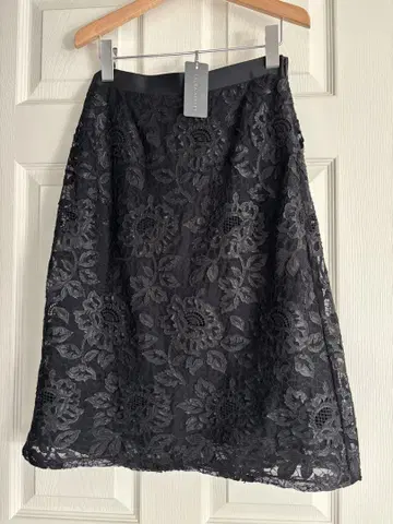 LAURA ASHLEY 블랙 스커트