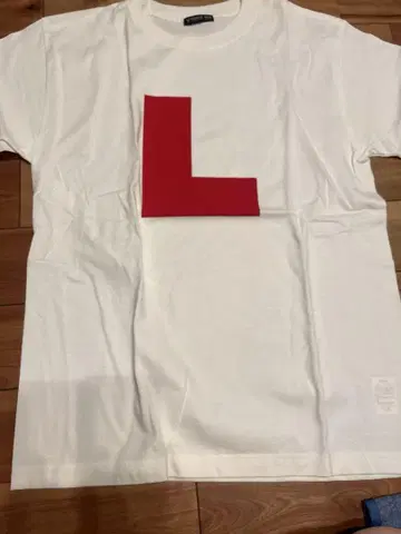 릴리 프랭키 화이트 T셔츠 빨간색 L 로고