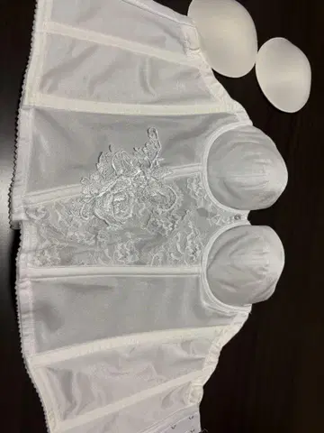 와코루 브라이덜 이너 C65