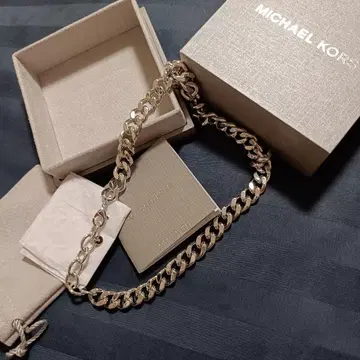 MICHAEL KORS 키헤이 목걸이 실버 부속물 있음 50cm
