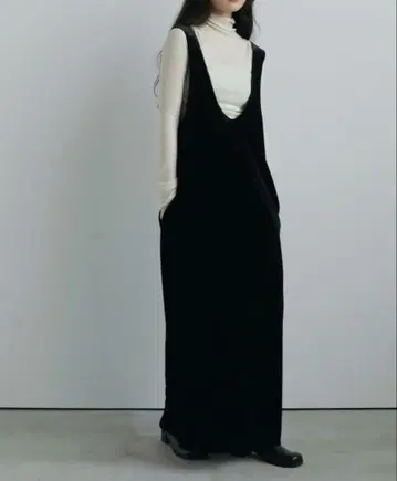 anuke Velour Uneck Onepiece 블랙 38