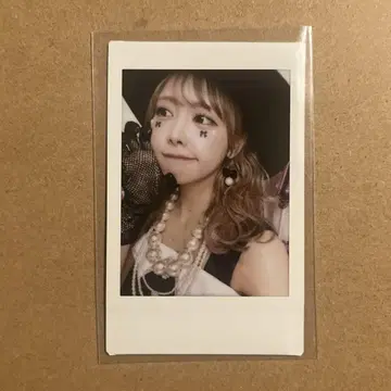 나카가와 루카 생일 의상 프린트 폴라로이드