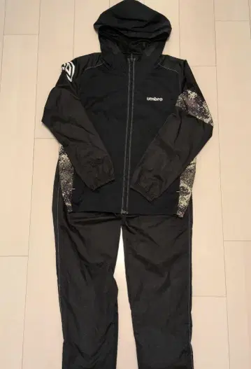 umbro 후드 부착 자켓 셋업 디지털 카모