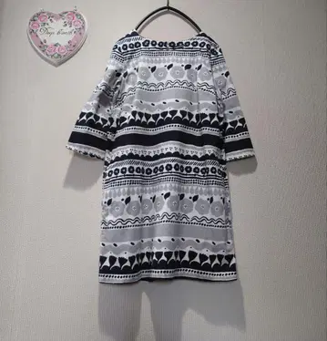 marimekko 마리메꼬 모노톤 7부 소매 꽃무늬 원피스