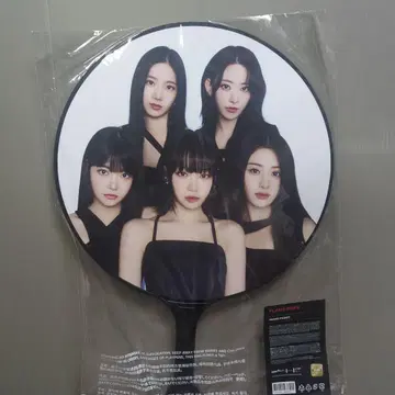 르세라핌 LE SSERAFIM FLAME RISES 부채 전원