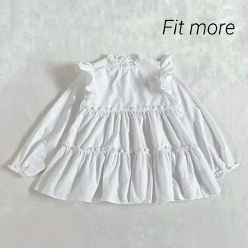 Fit more 절개 프릴 티어드 블라우스