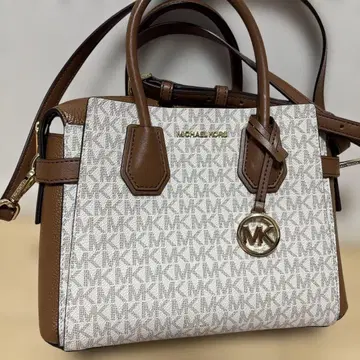 MICHAEL KORS 숄더백 화이트/브라운