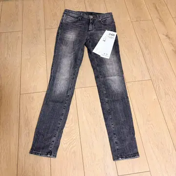 Armani Exchange 아르마니 스키니 데님 24R 블랙