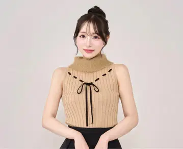 Darich 스티치 리본 슬리브리스 니트탑