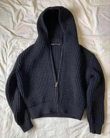 새상품급 MARC JACOBS 후드 부착 스웨터 XS 블랙