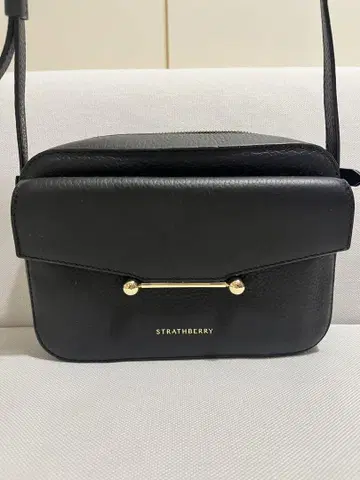 STRATHBERRY 스트라스베리 Mosaic Camer 숄더백