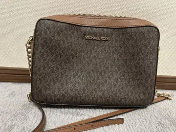 MICHAEL KORS 브라운 숄더백