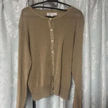 에네스베 골드 라메 버튼 긴팔 가디건