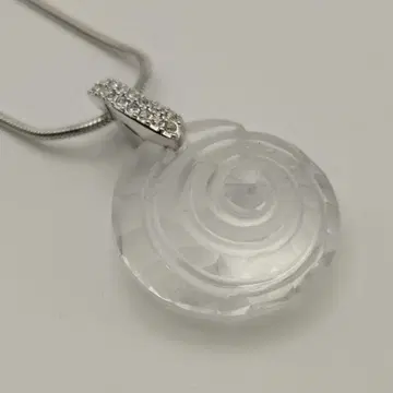 SWAROVSKI 나선형 크리스탈 펜던트 목걸이