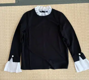 새상품 미사용 BEATRICE 기분 좋은 소재의 티셔츠