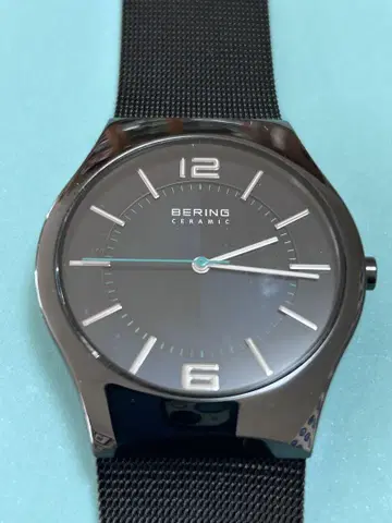 BERING 블랙 메쉬 손목시계