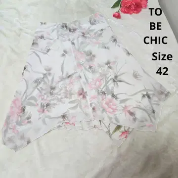 [귀여운 TO BE CHIC] 화이트 핑크 꽃무늬 스커트 사이즈 42