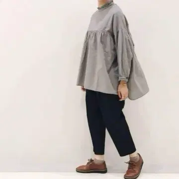 새상품급 늑대와 올빼미 프릴 넥 풀오버 체크