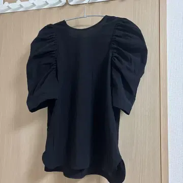 yori 드라이 퍼프 블라우스 블랙 프리 사이즈