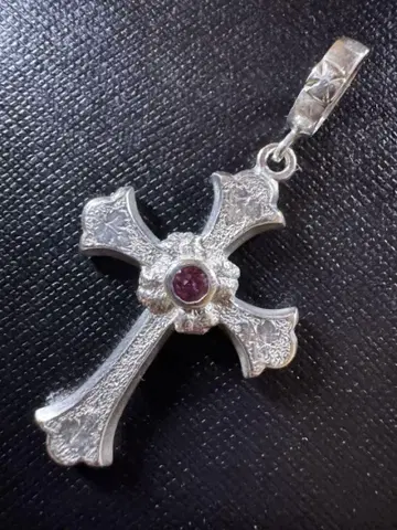 [ 루비 0.25ct ] 로리 로드킨 앤티크 리프 크로스 펜던트