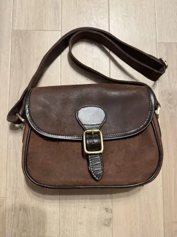 Ashwood Joules 숄더백 Oily Brown (M)