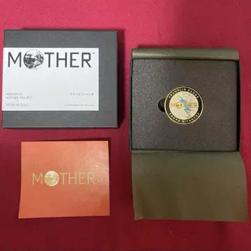 MOTHER 프랭클린 배지