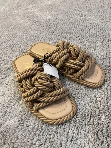 ZARA 로프 디자인 샌들 35