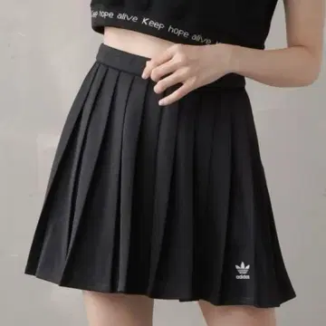 adidas 플리츠 스커트