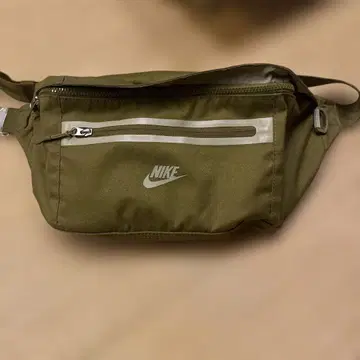 NIKE 바디백