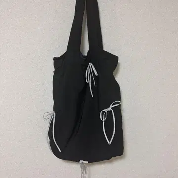 VACANCY 블랙 토트백
