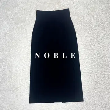 24년 극상 새상품급 NOBLE 명품 저지 라이크 컬러 타이트 스커트