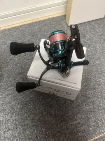 고메쿠스 다이와 23 에메랄다스 RX FC LT2500S-XH-DH