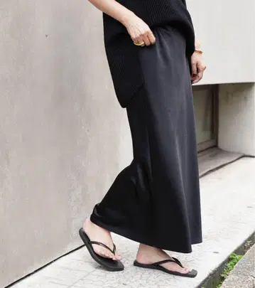 minimal satin 스커트