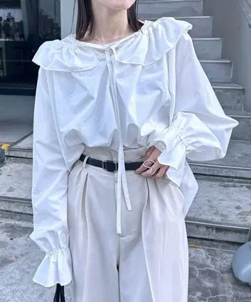 미스틱 리본 볼륨 블라우스 프릴 새상품