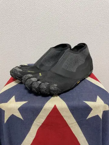 Midorikawa x SUISOKE Vibram FiveFingers