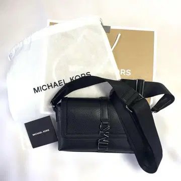 신상 Michael Kors 블랙 숄더백