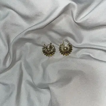 해바라기 귀걸이