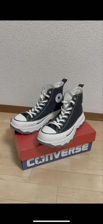 CONVERSE 트렉웨이브