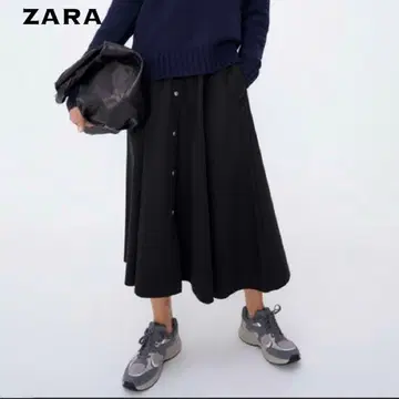 ZARA 프론트 버튼 플레어 스커트