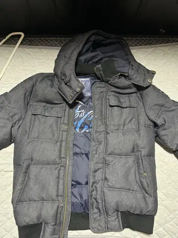 Desigual 다운