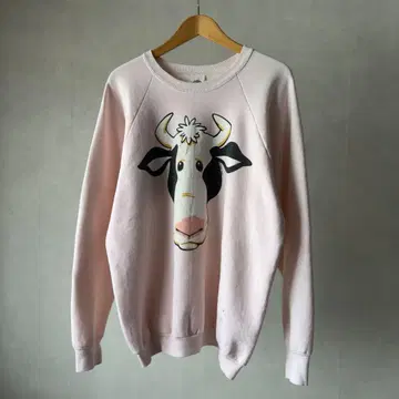 90s FRUIT OF THE LOOM Cow Print Sweat Sh