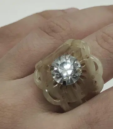 Diamond Style 베이지 크리스탈 스톤 콤보 반지