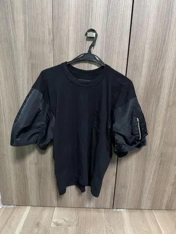 sacai 벌룬 슬리브 블랙 T셔츠 MA1