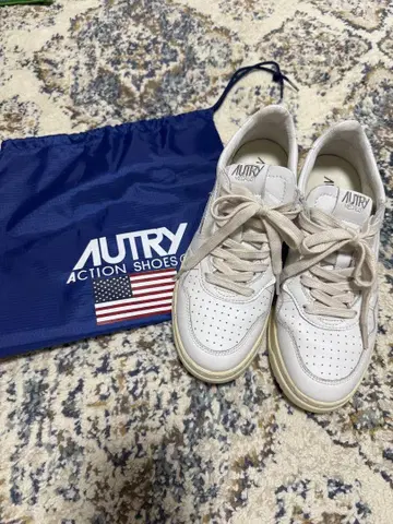 AUTRY ACTION SHOES 화이트 39
