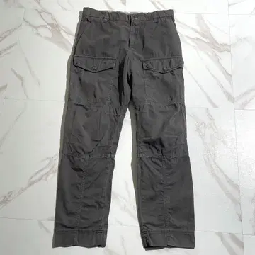 새상품급 BRUNELLO CUCINELLI 유즈드 가공 카고 팬츠 코튼