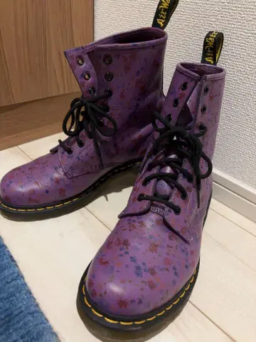레어 새상품급 닥터마틴 부츠